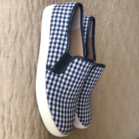 Cute navy and white gingham deck shoes - Picture 4 of 4